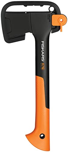 Fiskars Universalaxt, Inklusive Klingen- und Transportschutz, Länge: 35,5 cm, Antihaftbeschichtet, Hochwertiger Stahl-Klinge/Glasfaserverstärkter Kunststoff-Stiel, Schwarz/Orange, X7-XS, 1015618