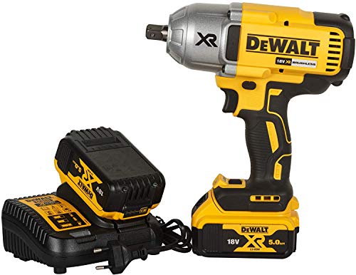 DeWalt 18 V, 5,0 Ah Akku-Schlagschrauber (Drehmoment max. 950 Nm, 1/2 Zoll Außenvierkant-Aufnahem, integrierte LED-Leuchte, inkl. 2x Akkus, System-Schnellladegerät und TSTAK Box-II) DCF899P2